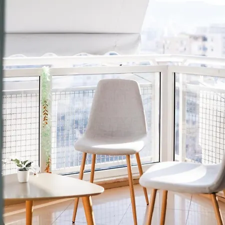 Central Apartment شقة